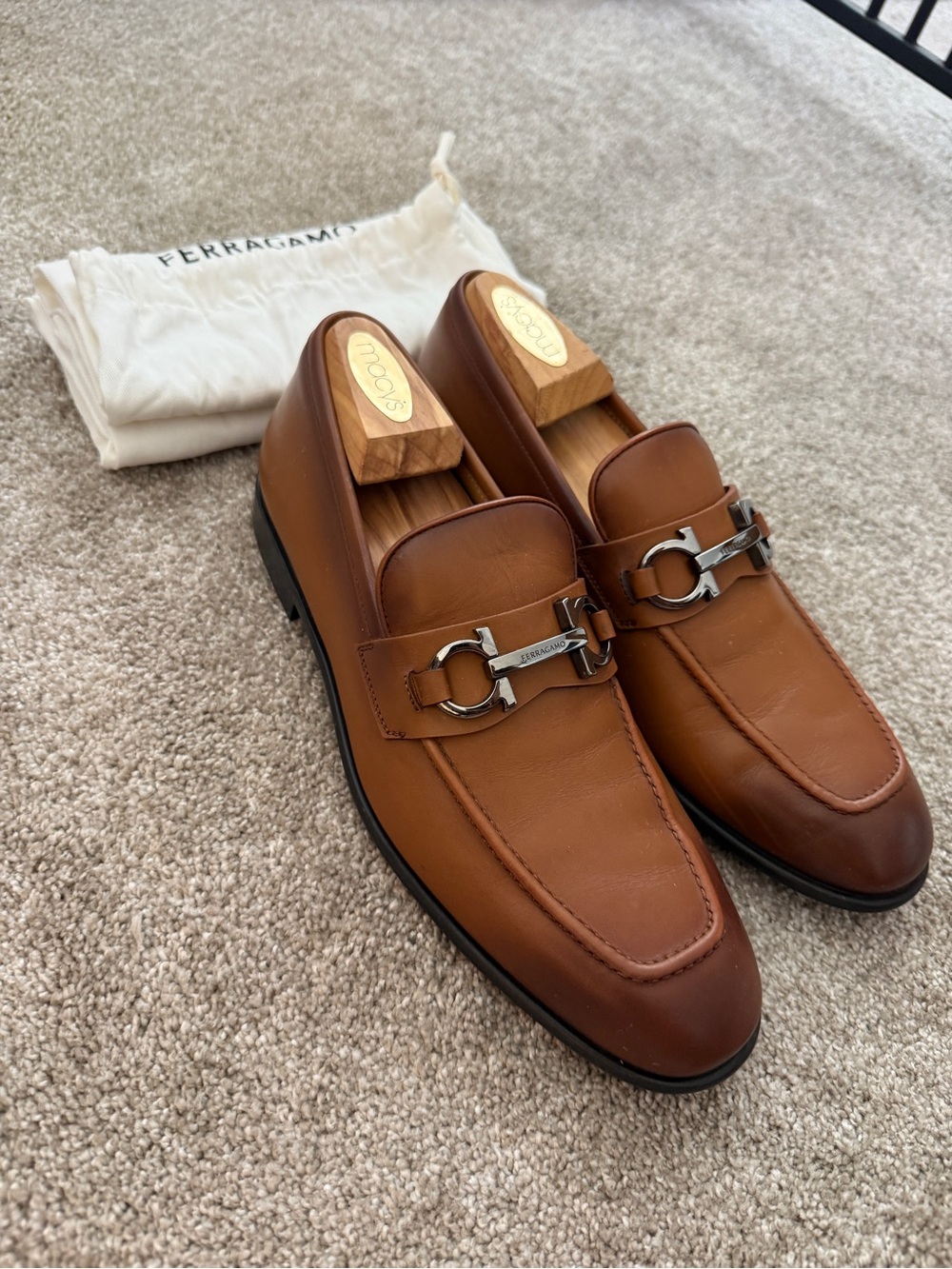 Ferragamo Gancini loafers in Brown Like New